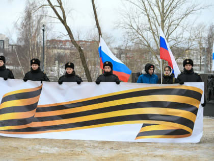 Митинг-концерт в поддержку спецоперации прошел в Петрозаводске