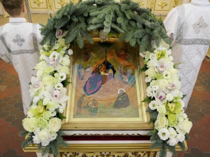 Рождественское богослужение состоялось в кафедральном соборе Петрозаводска