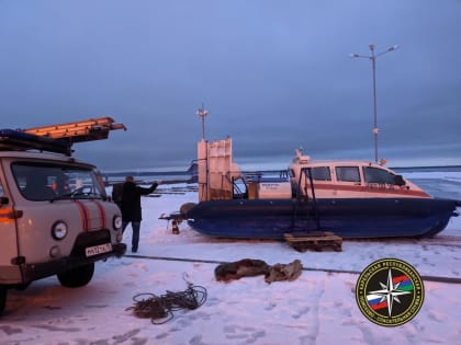 Карельские спасатели помогли заблудившемуся на Онеге рыбаку