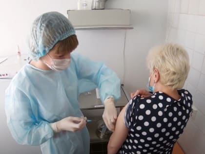 В Петрозаводске продолжается вакцинация детей и взрослых от коронавируса