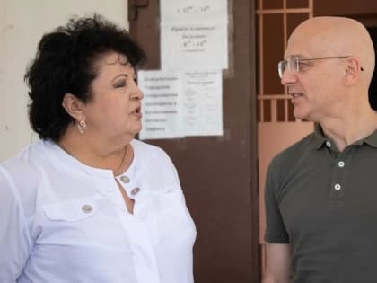 Элиссан Шандалович привез гуманитарную помощь в ДНР