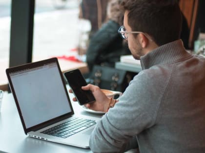 Эксперты рассказали, когда в России подешевеют ноутбуки