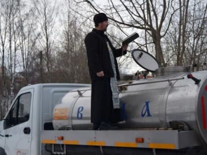 В праздник Крещения Господня изменится график подвоза воды