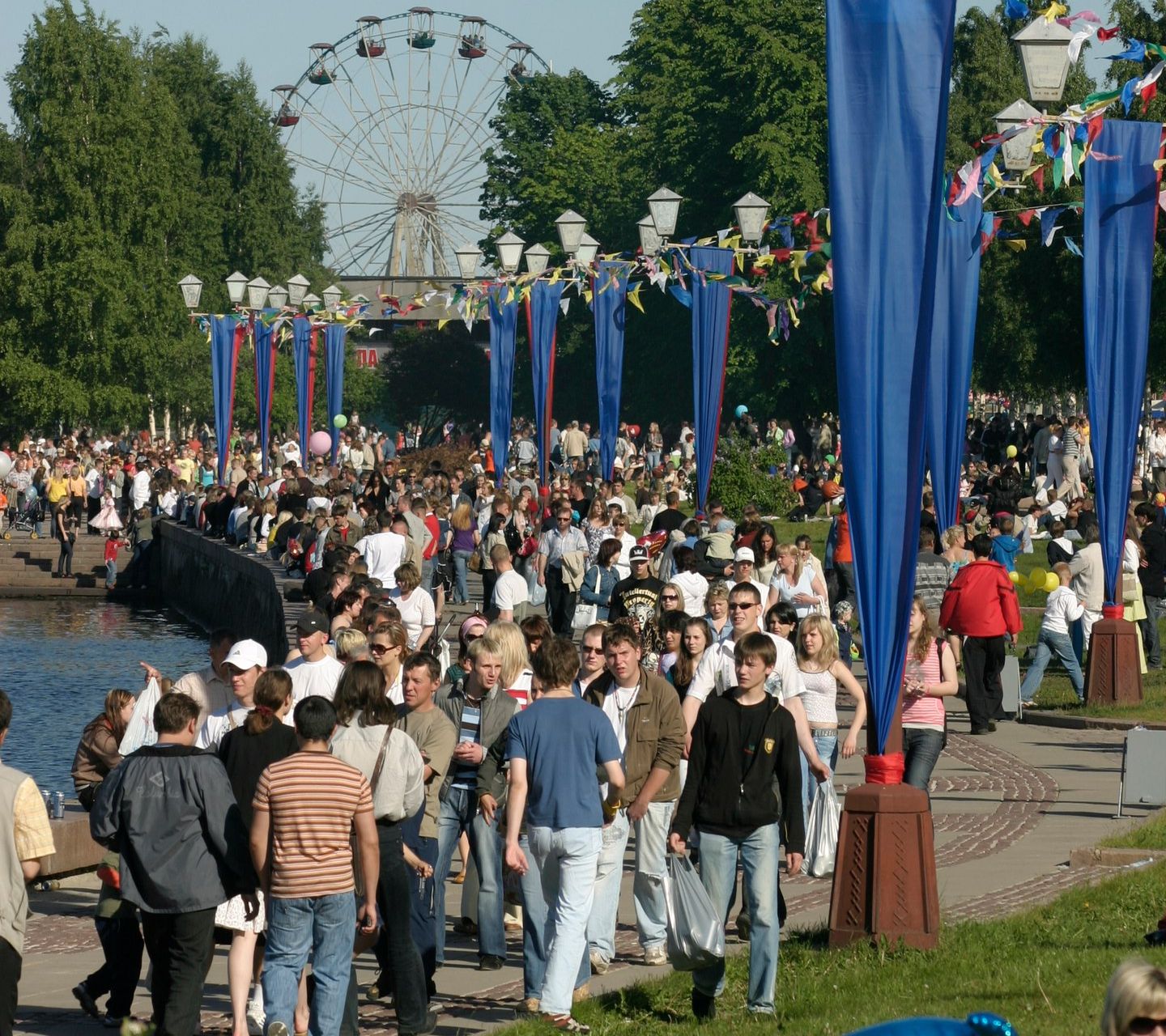 День города петрозаводск 2024 программа. Алые паруса Петрозаводск 2022. День города Петрозаводск. Мероприятия в городе. День города Алые паруса.