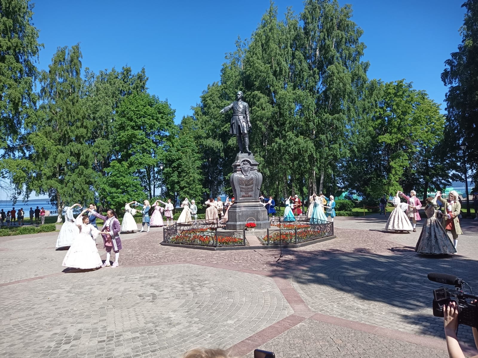 День города 30 мая. День города Петрозаводск. Петрозаводск сейчас. День города Петрозаводска Карелия. Петрозаводск прямой эфир.