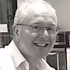 Simon L.