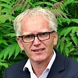 Hans S.