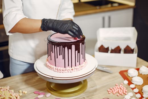Sweet Tooth Cakes - Cakes and Desserts