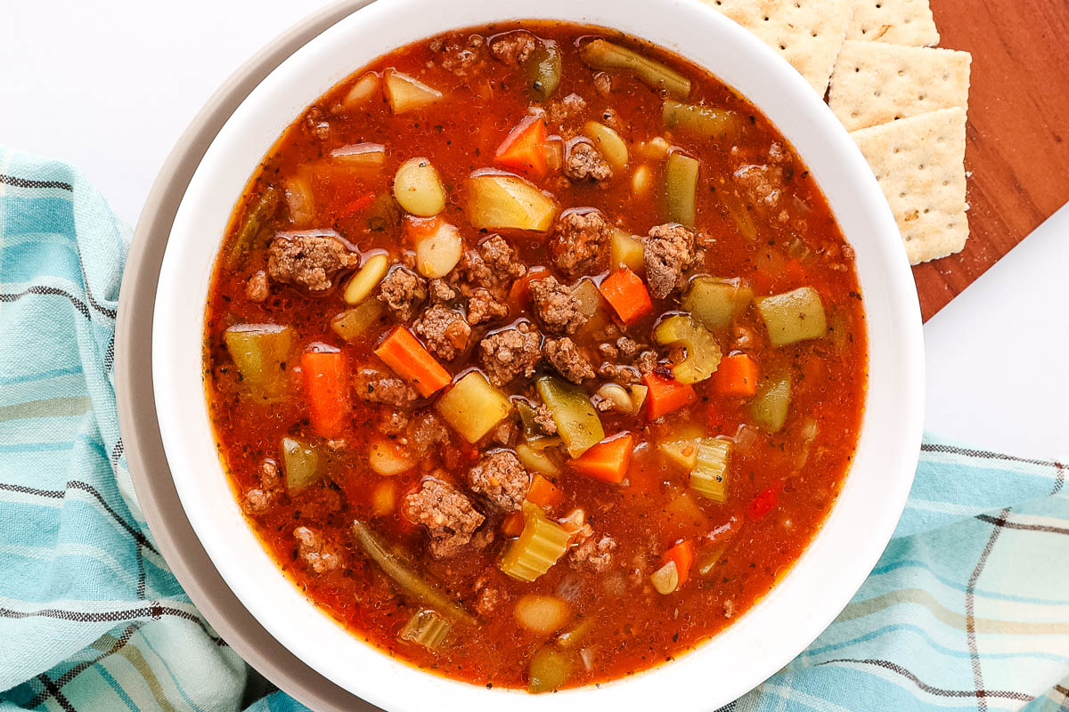Hearty Crock Pot Hamburger Vegetable Soup 