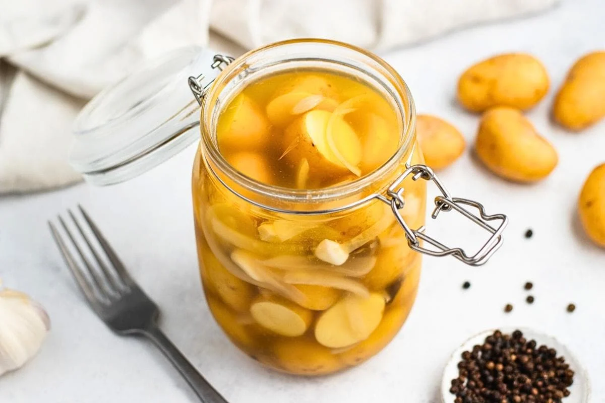 ie-canva_free__studio_philippines-chapati_flour-2655979