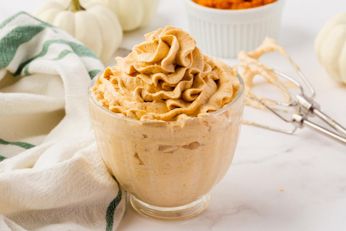 Homemade Pumpkin Spice Whipped Cream