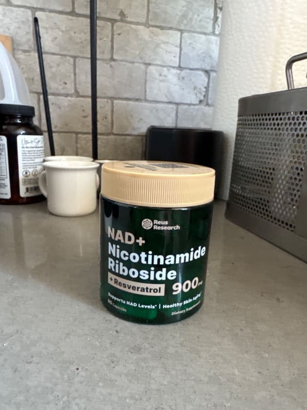 NAD+ Nicotinamide Riboside + Resveratrol from Reus Research