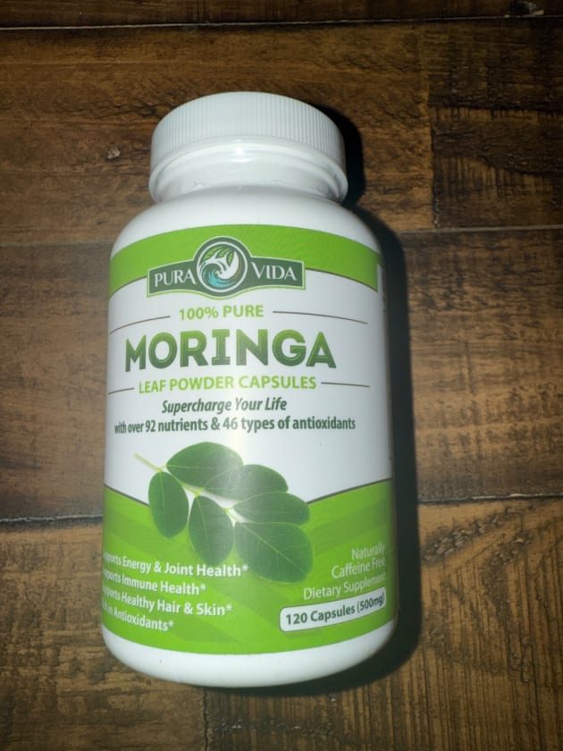 100% Pure Moringa Leaf Powder Capsules from Pura Vida Moringa
