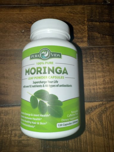 100% Pure Moringa Leaf Powder Capsules