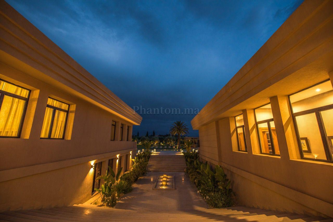 Luxurious Villa For Sale in Marrakech image 6