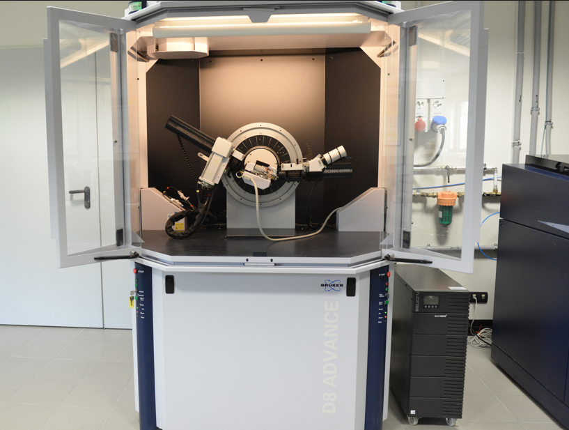 Bruker D8 Series X-Ray Diffractometer