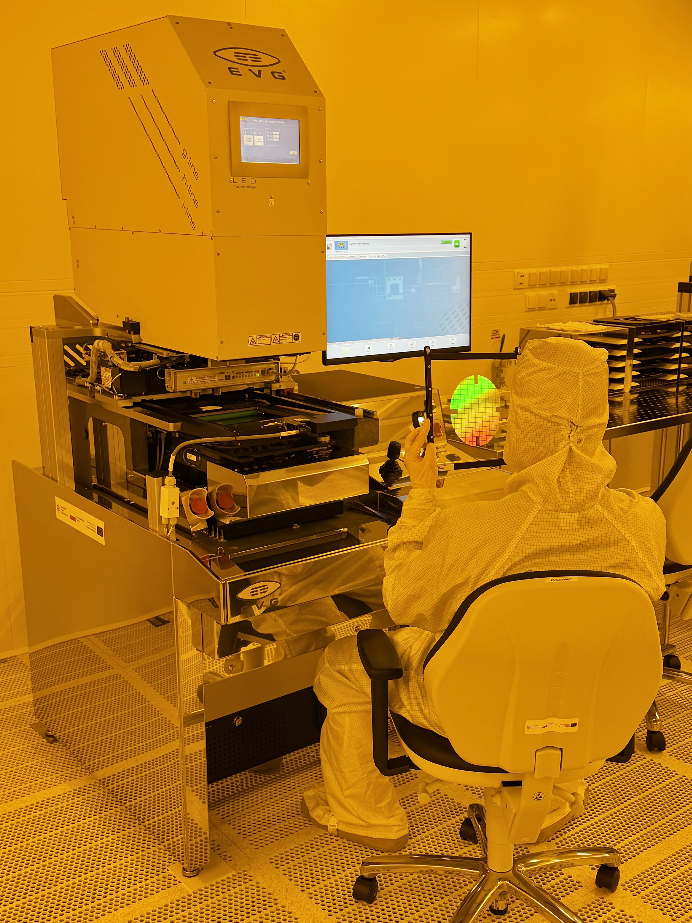 EVG 6200 Series Mask Aligner