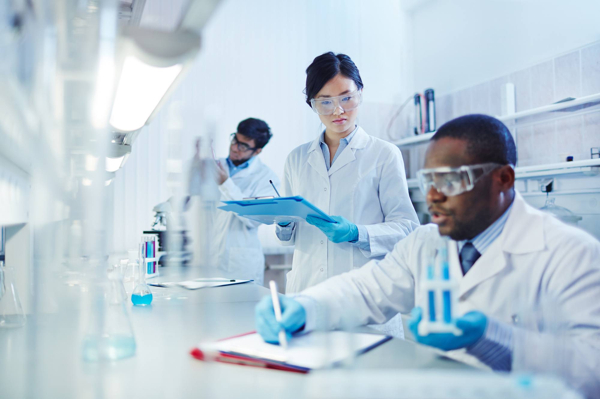 Why Clinical Research Labs Have the Same Data Integrity Problem as Pharma