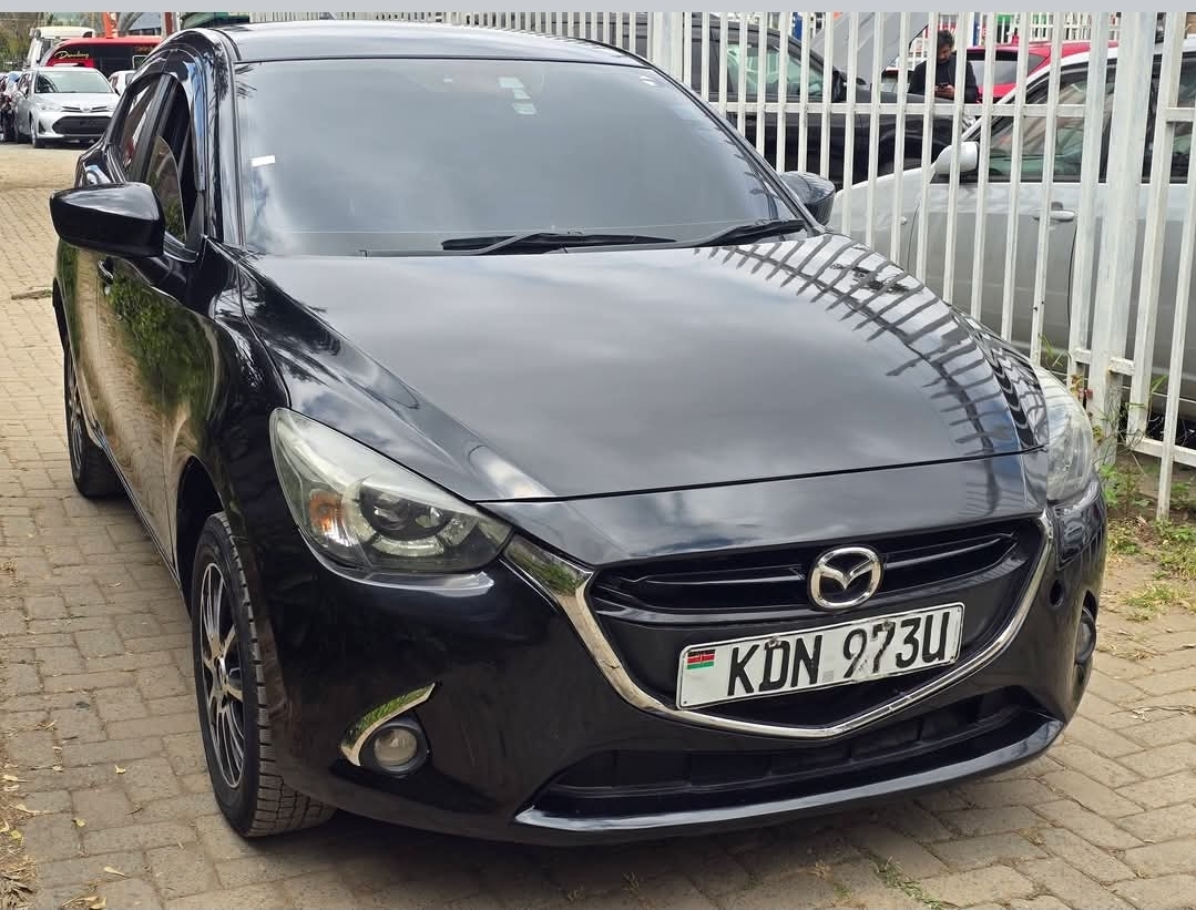 2016 Mazda Demio 13c - vehicle image 1