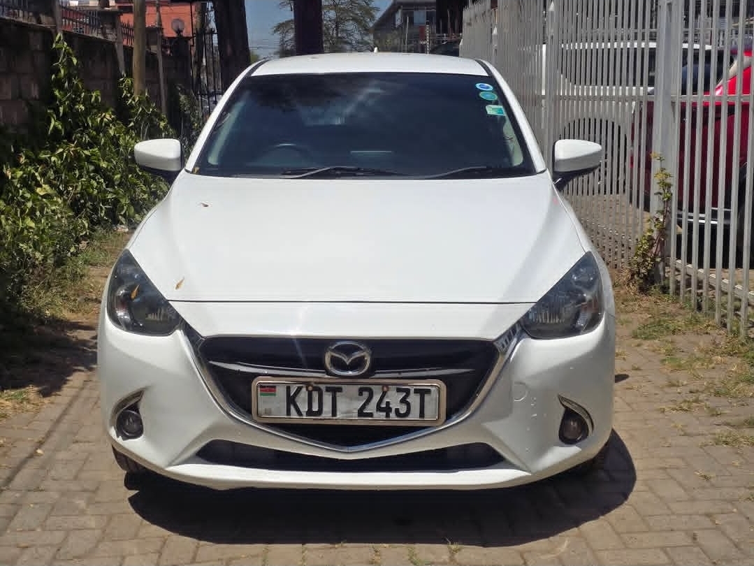 2018 Mazda Demio 13c - vehicle image 1