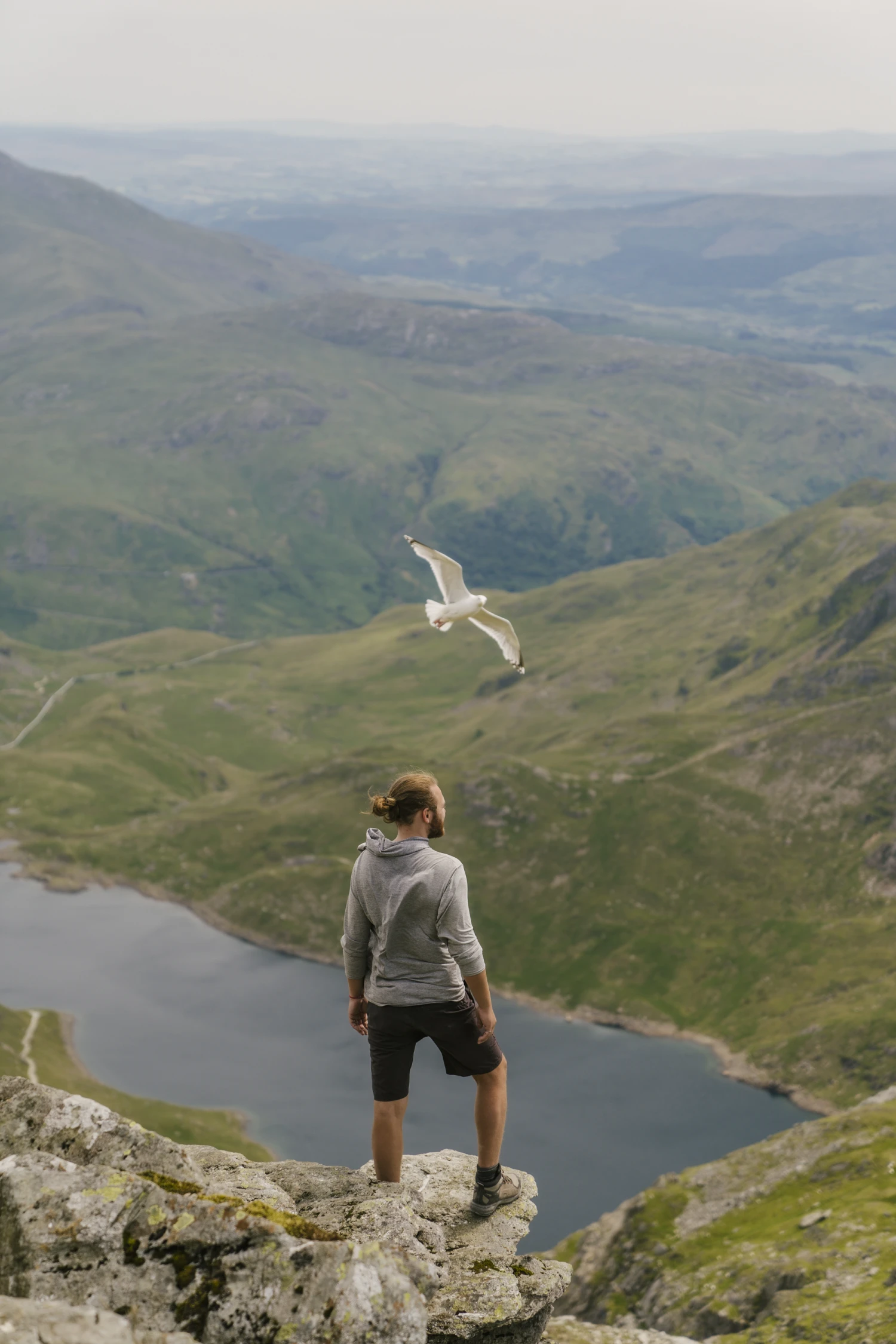 Cover image for 7 Essential Things to Know Before Hiking Mount Snowdon, Wales (2025 Guide)