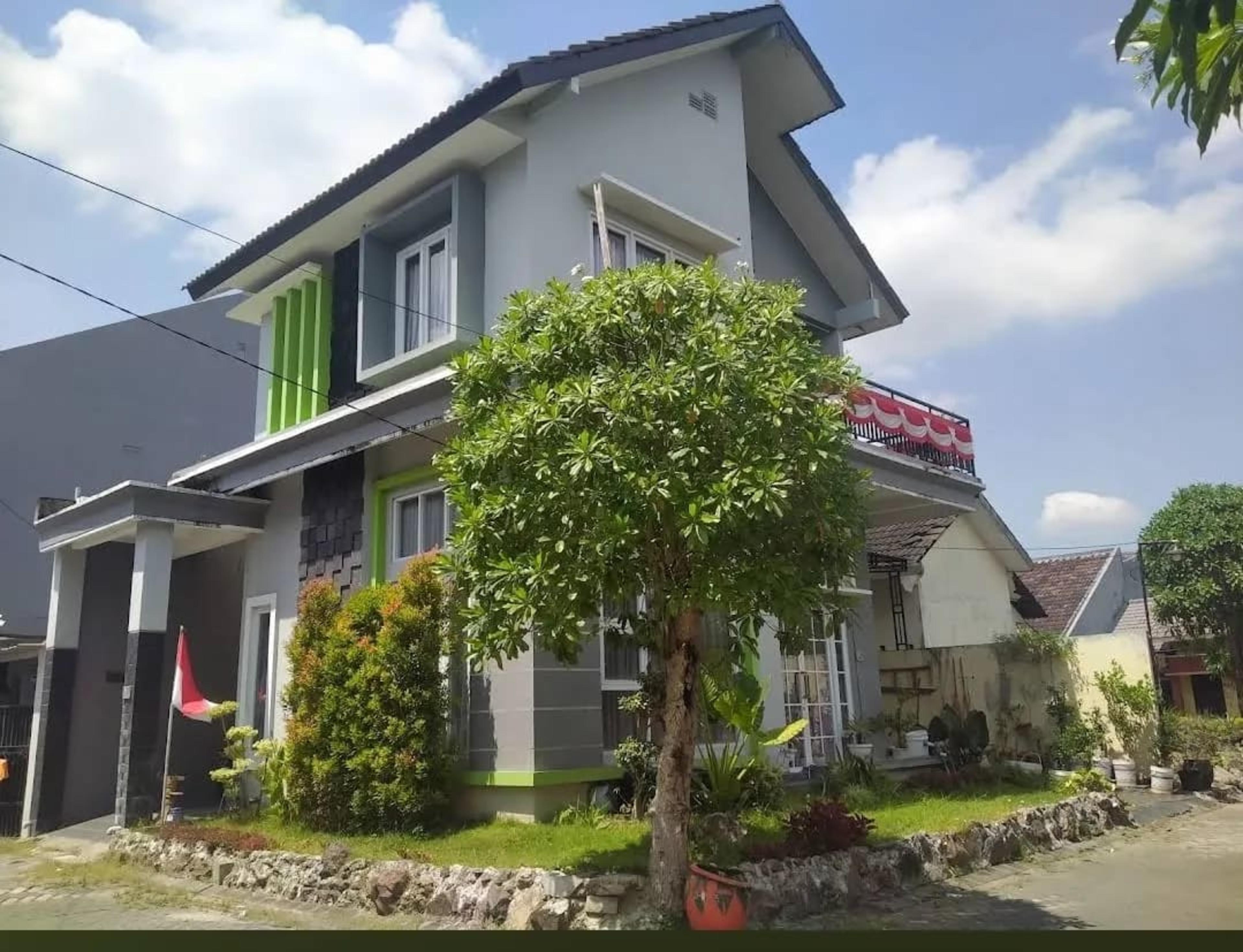 Rumah Dijual di Bukit Citra Darmo  Benowo Surabaya — Rp 1.4 M