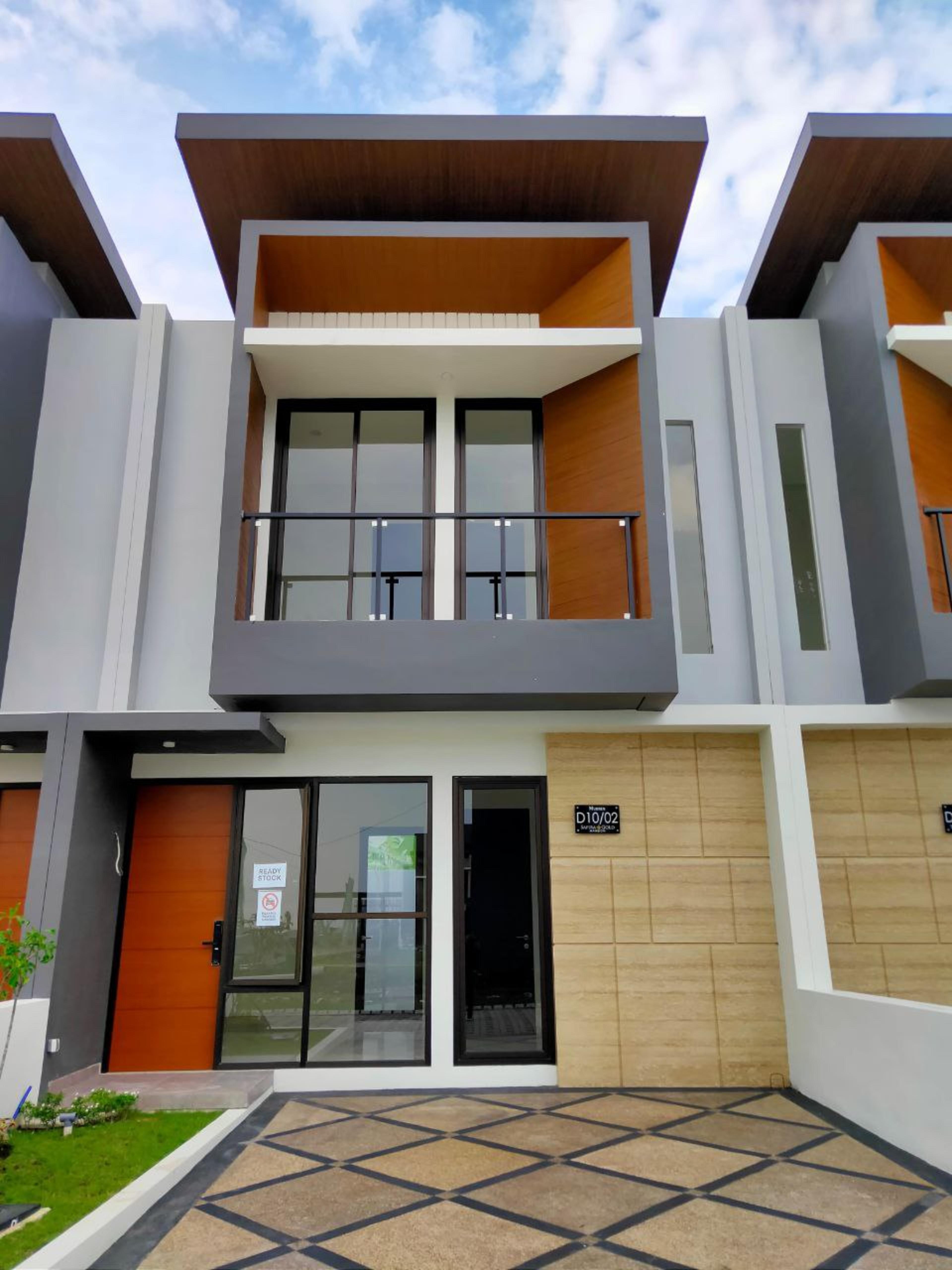 Safira Gold Mansion