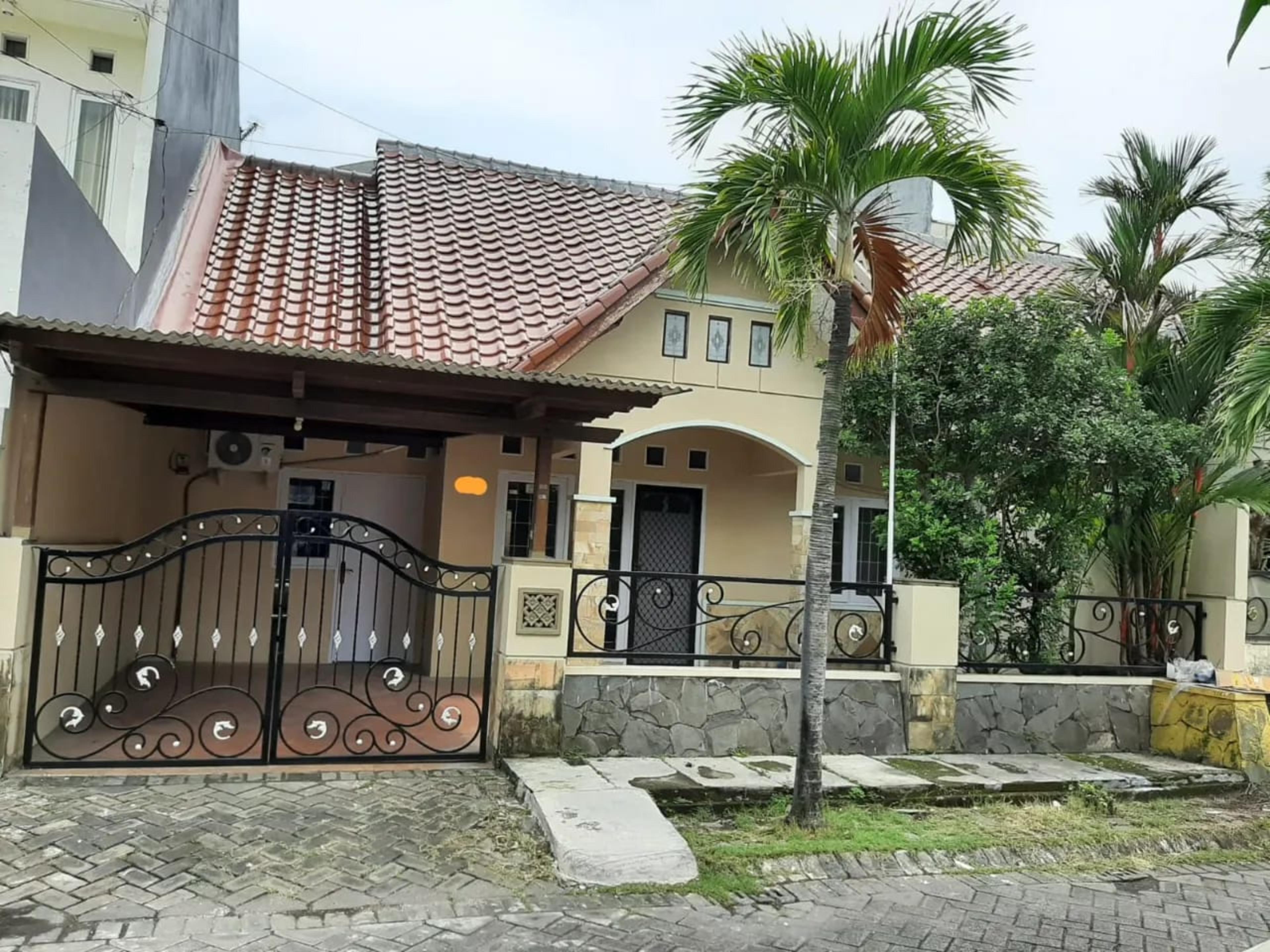 Rumah Dijual di Surabaya — Rp 1,6 M