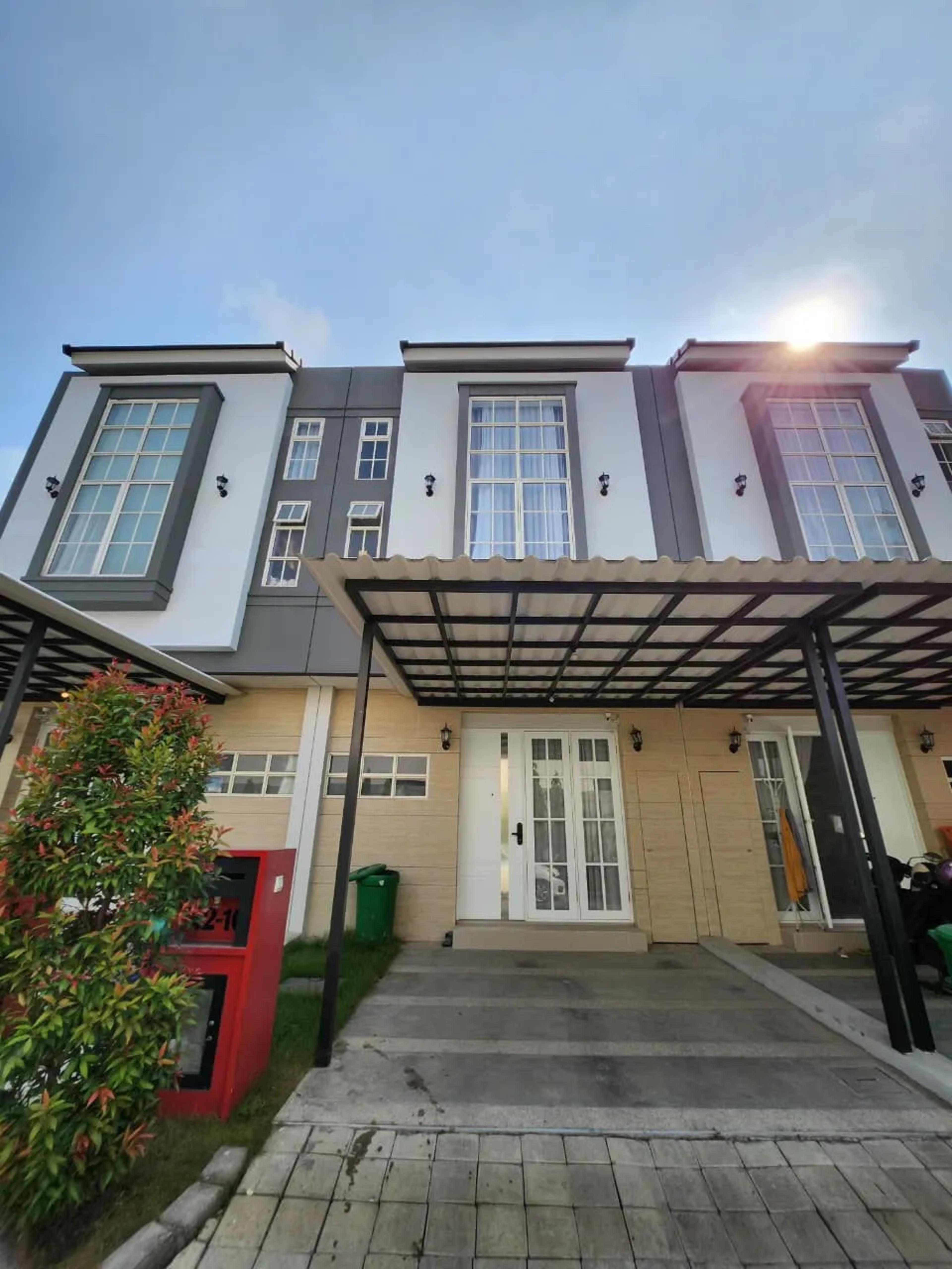 Dijual Rumah Siap Huni Wisata Bukit Mas 1 Surabaya Barat