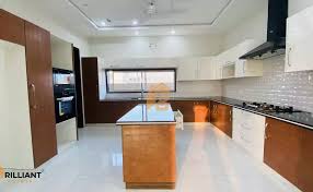 Beautiful 1-KANAL Family Home for Sale in Lahore