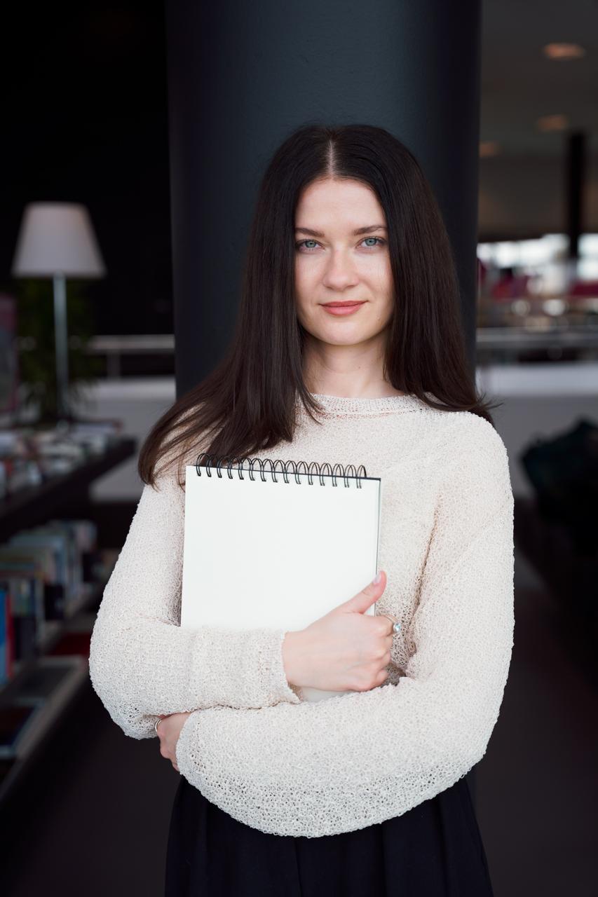 Simona