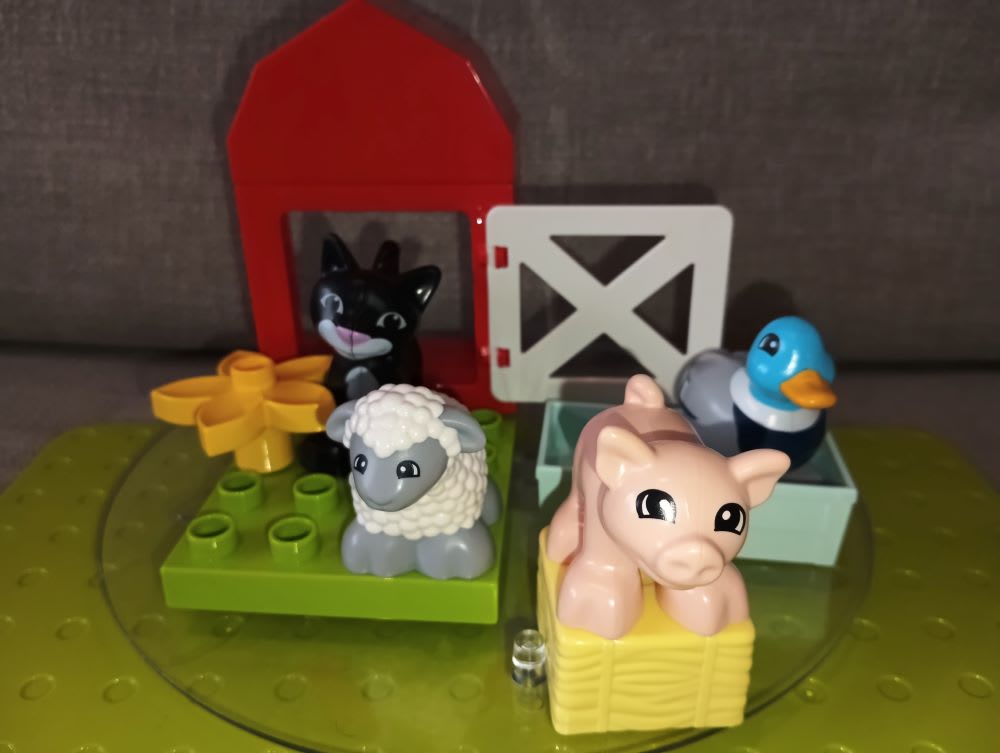 Duplo Animal Farm