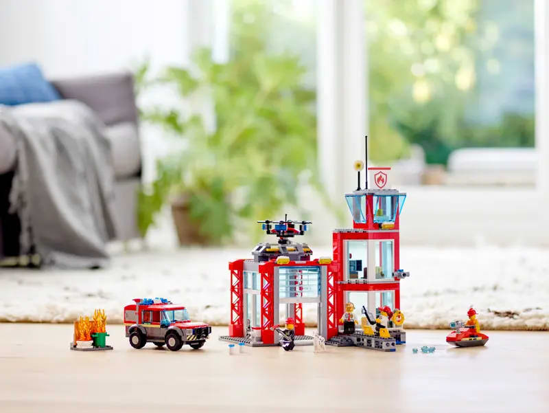 LEGO City Fire Station - Image 4
