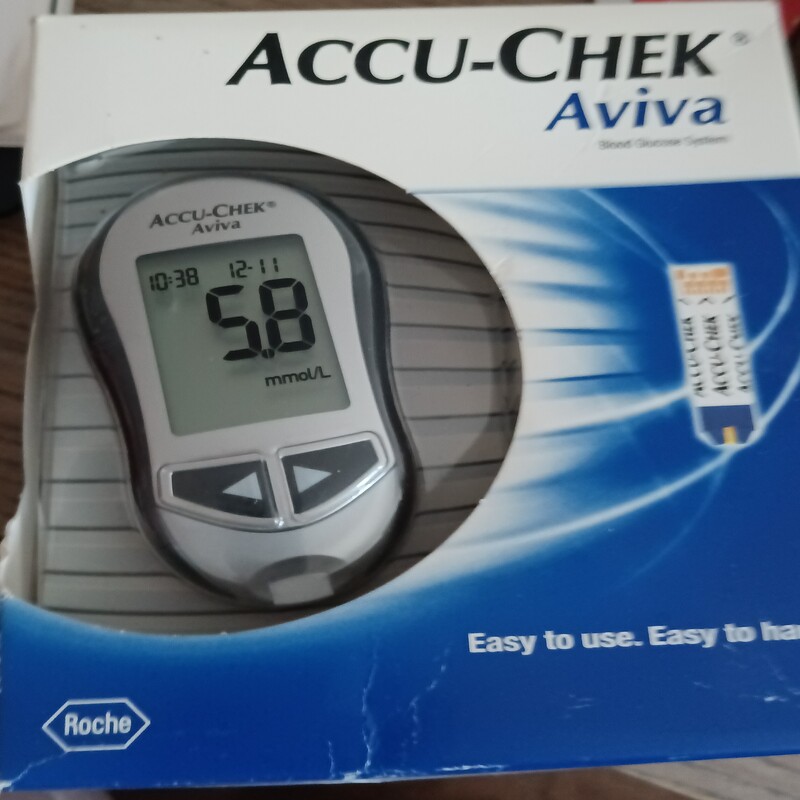 Accu-Chek Aviva Plus Glucose Meter | Blood Sugar Monitor | New Boxed
