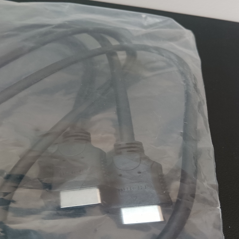 Meter Ethernet 10 Gbps Male to Male HDMI Cable | HD 1080p | Used VGUC