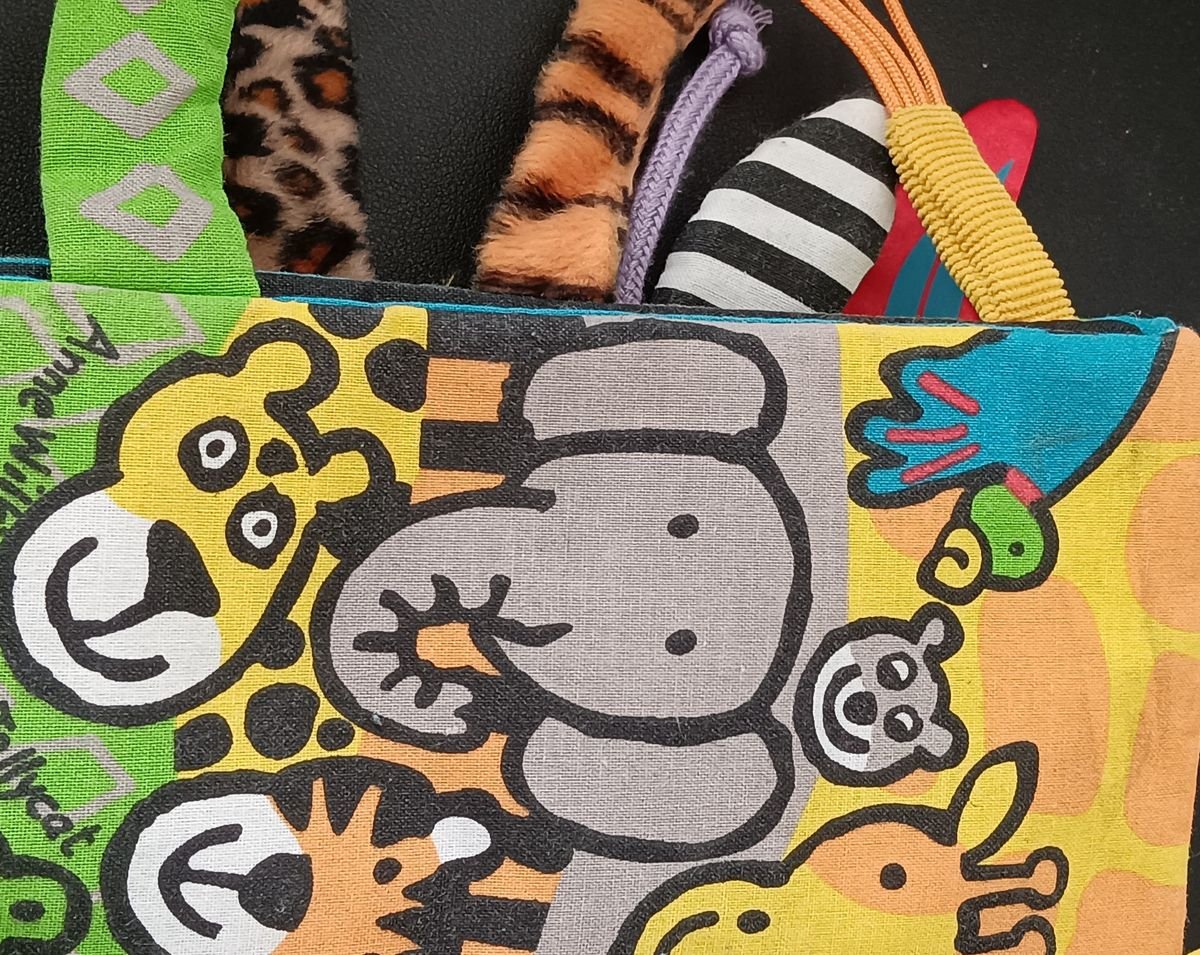 Jellycat Soft Book – Jungly Tails | Baby Sensory Crinkle Book | VGUC   - Image 2