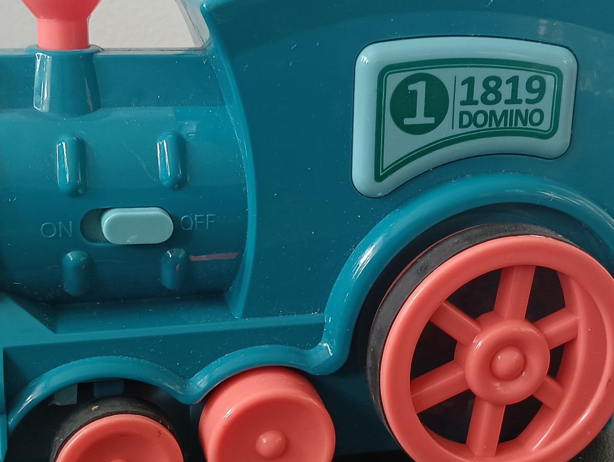 Artec Sound Dominator Domino Train Toy – Automatic Domino Laying Train | VGUC - Image 2