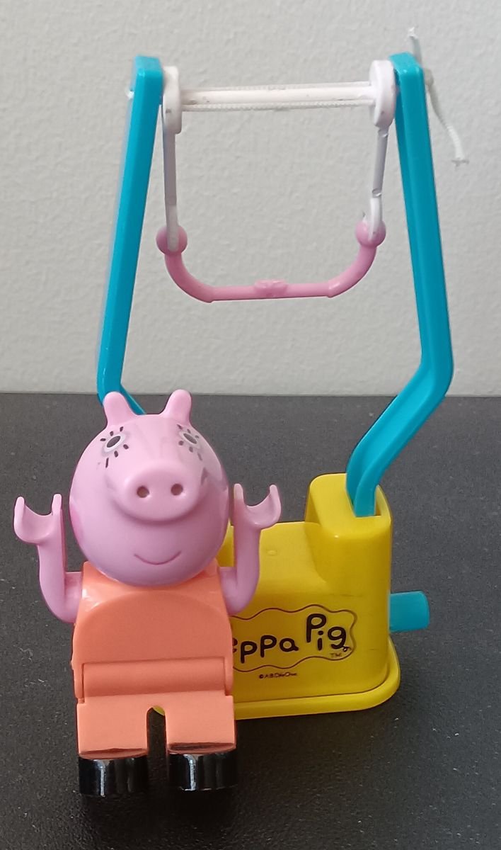 Hasbro Peppa Pig Gymnastics Playset with George Pig | VGUC | Action Fun - Image 1