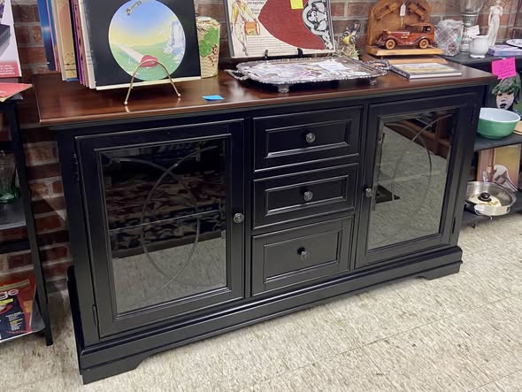 Antiques & Collectibles Consulting by Anglo American 2