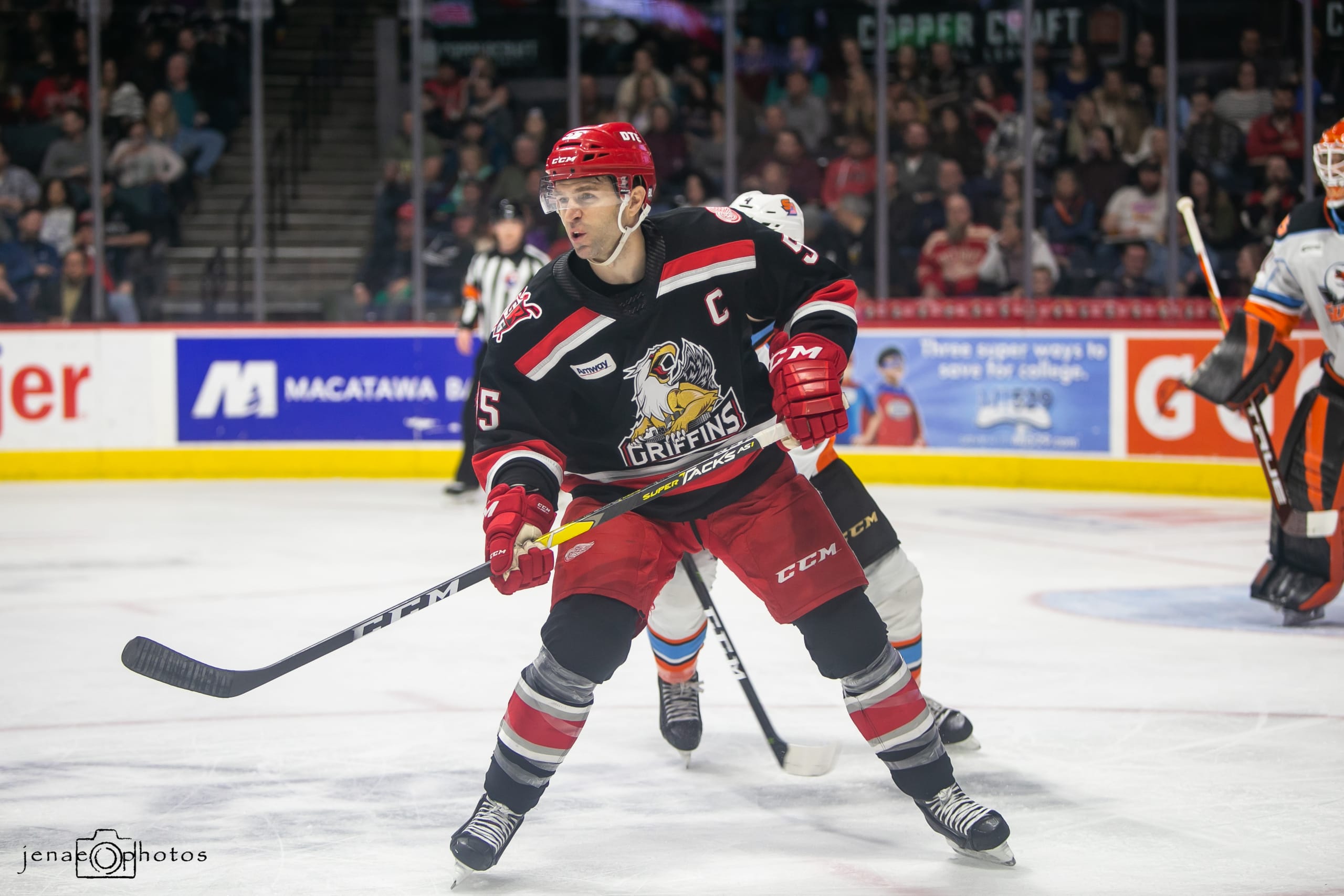 Photo Of The Week Grand Rapids Griffins Lead By Captain Matt Ford