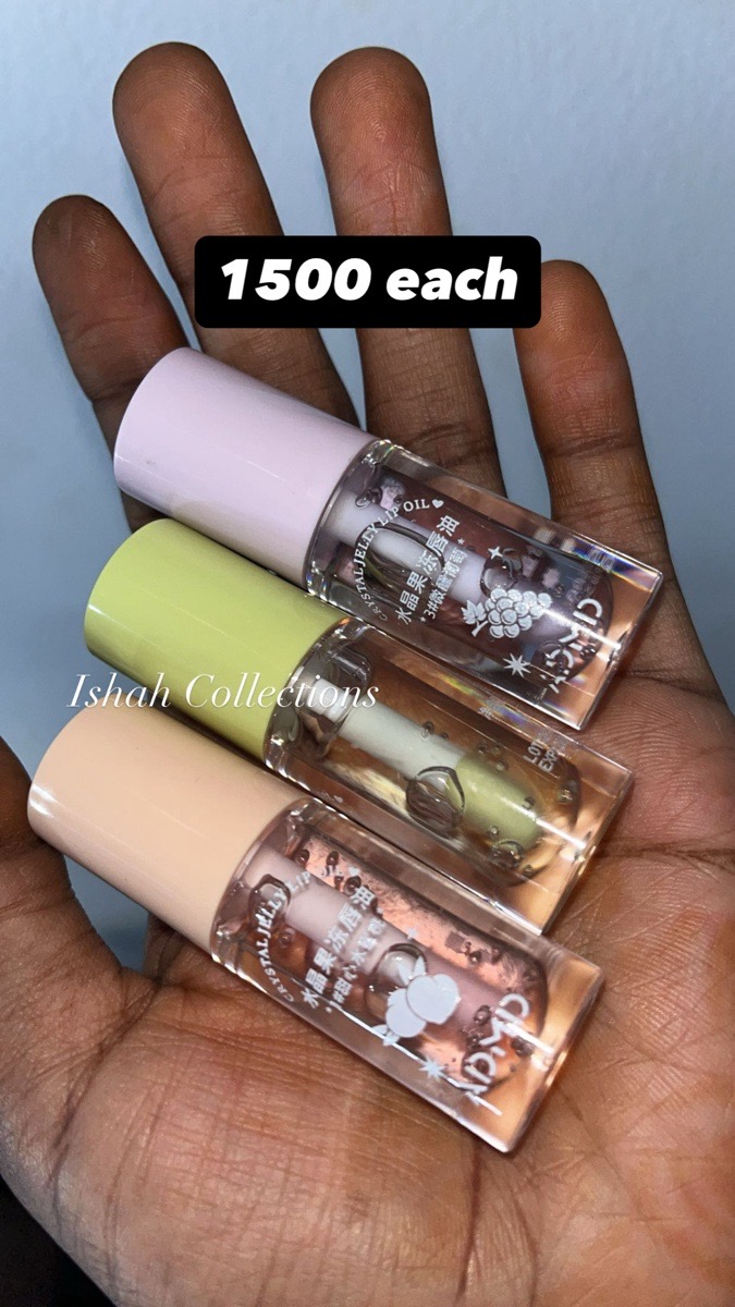 lip gloss
