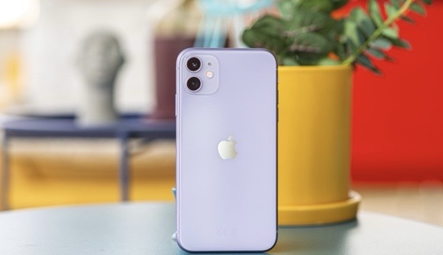 IPHONE 11