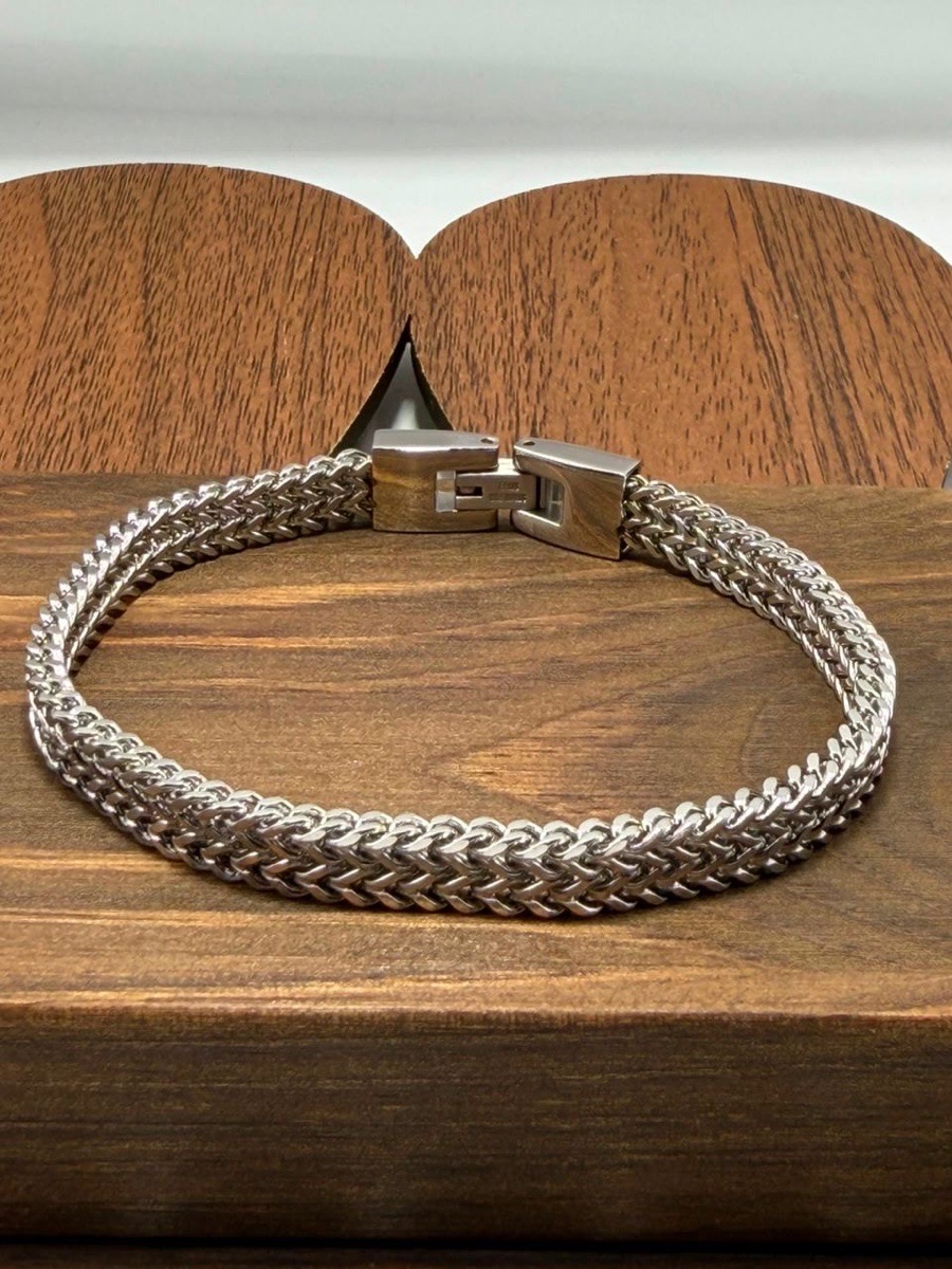 Non-Tarnished bracelet