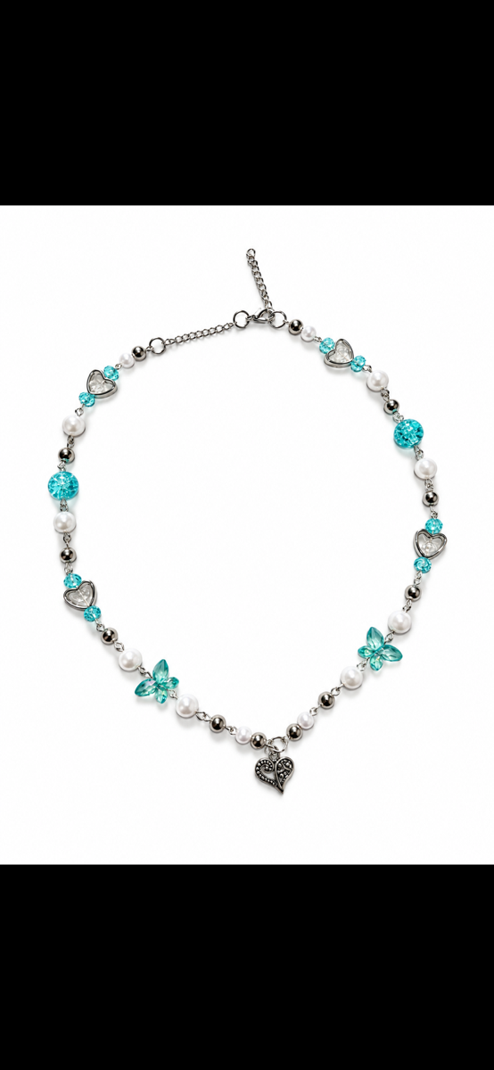 Blue theme heart necklace