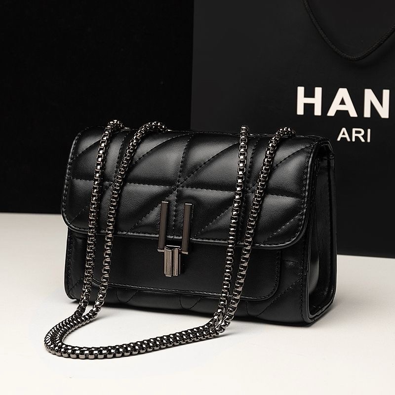 Black quilted diamond chain bag