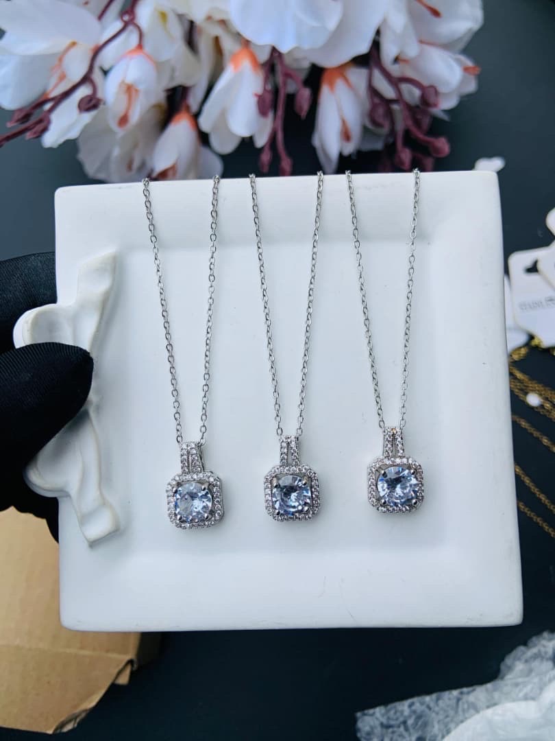 Square necklace