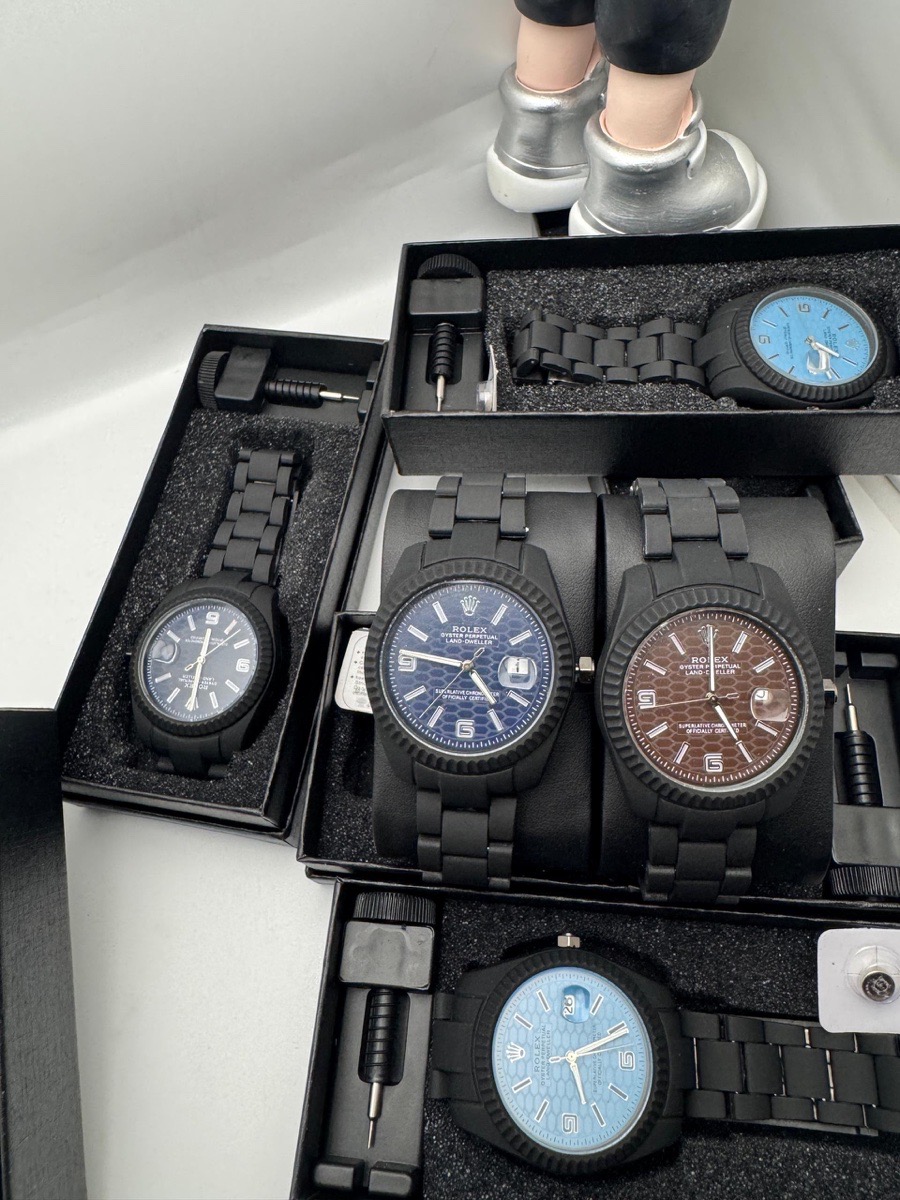 Rolex oyster perpetual land dweller
