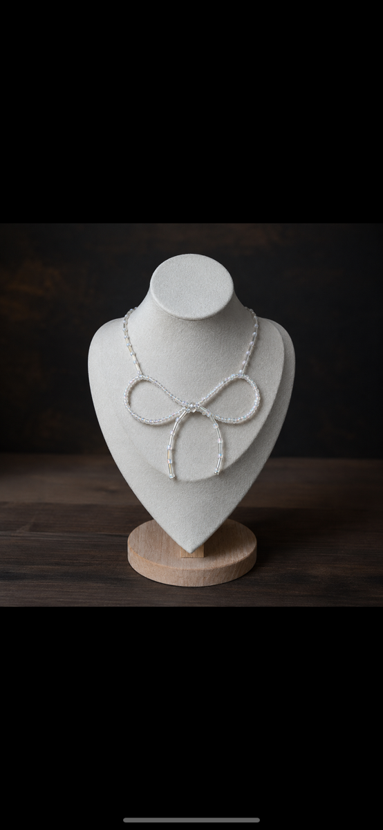 silver bow necklace