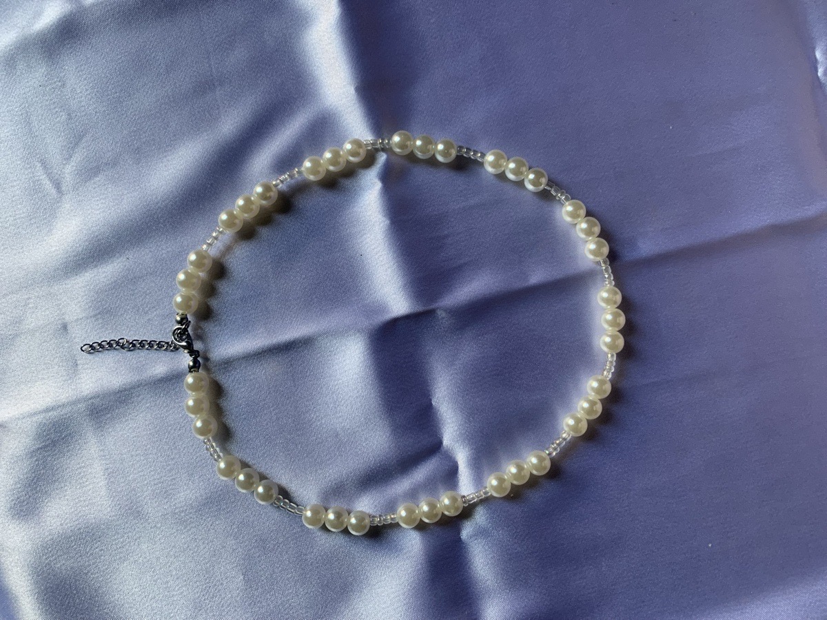 pearl necklace