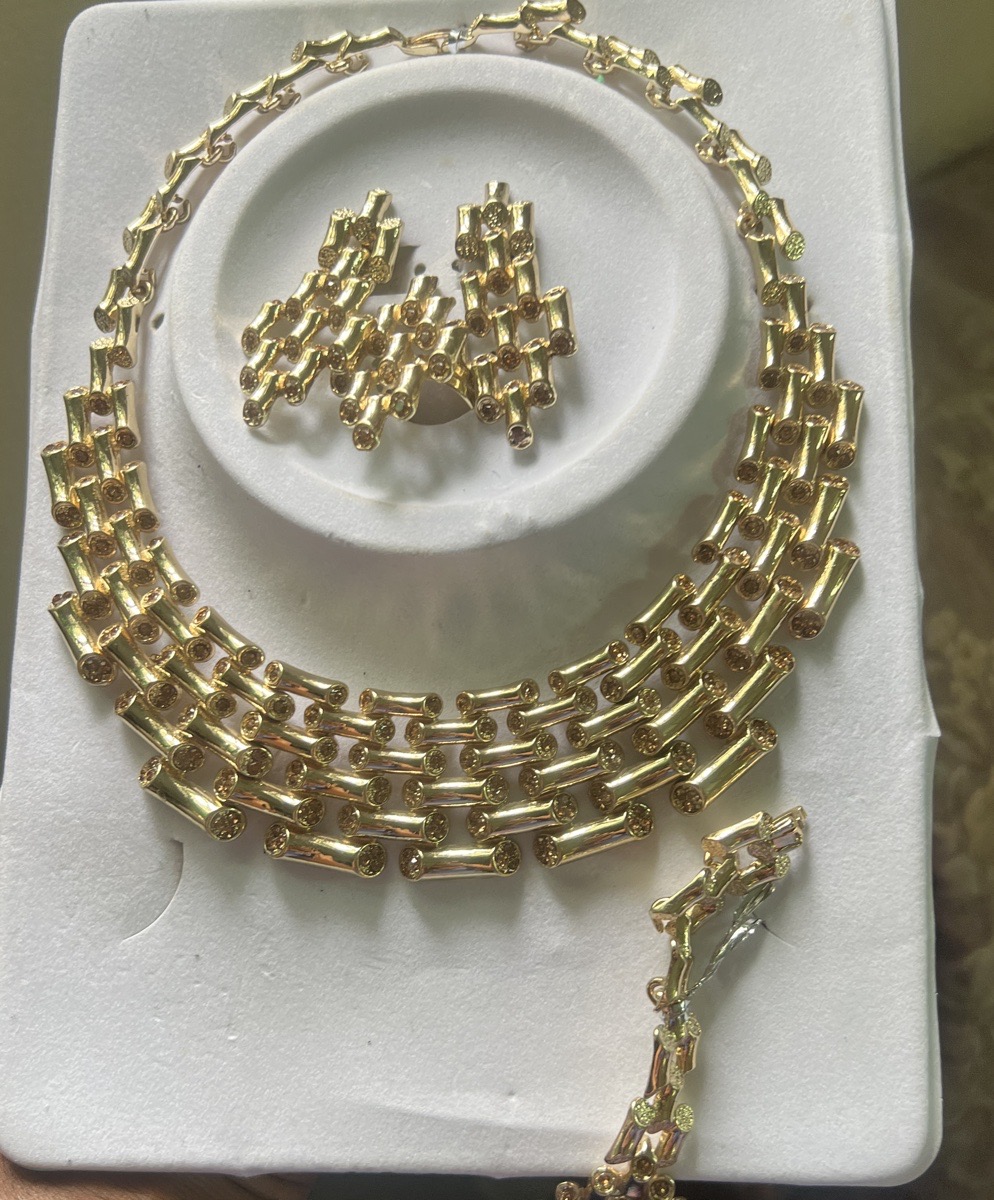 Owanbe set